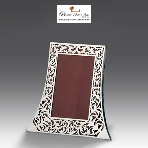 Flower Cut Work Photo Frame